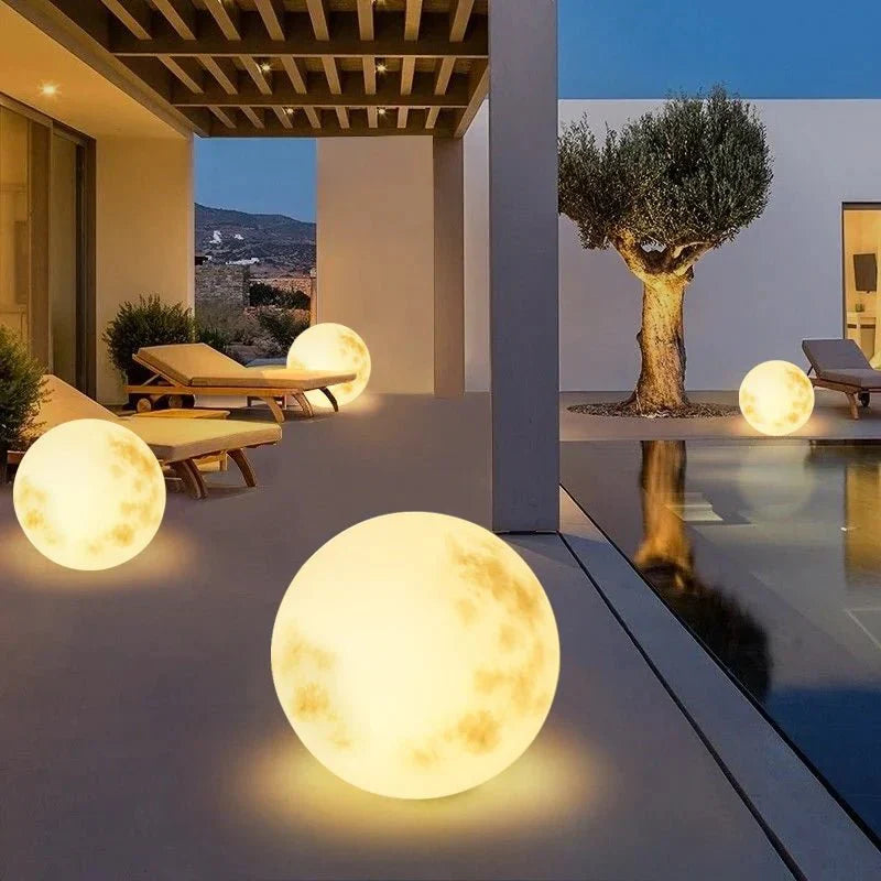 Decoratieve maanlicht tuinlamp voor terras en tuin. Geeft een betoverende sfeer, oplaadbaar en waterbestendige LED.