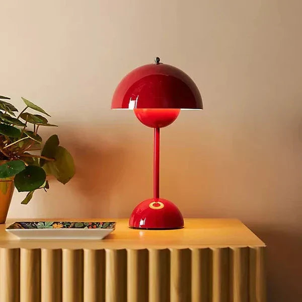 Aurora wonen's LunarGlow LED tafellamp: elegant design met energiezuinige sfeerverlichting.