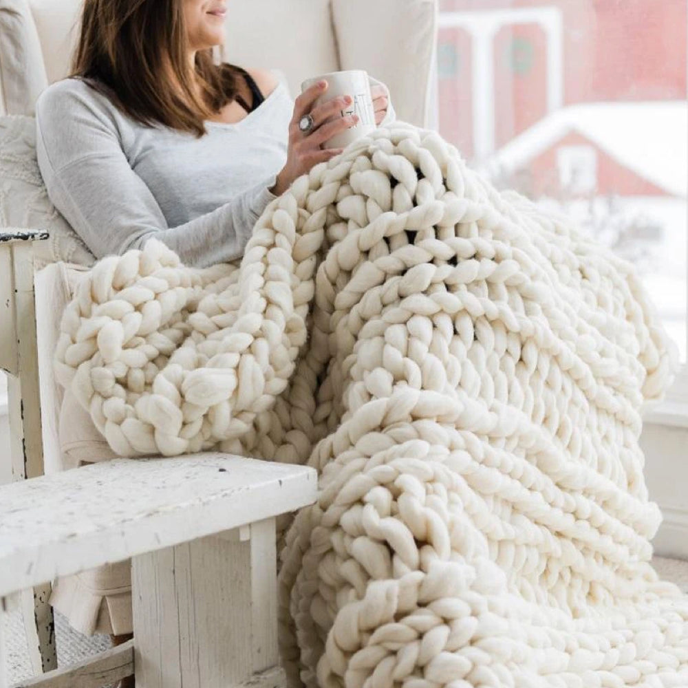 LuxaWool XXL chunky breigaren 1000g. Maak een warme, luxe deken. Perfect voor handwerken en DIY.