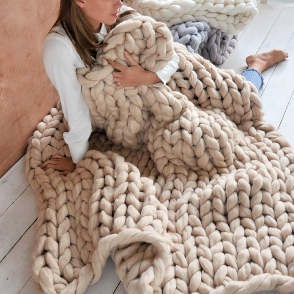 Premium LuxaWool 1000g chunky breigaren voor duurzame, dikke dekens. Luxe wol voor DIY projecten.