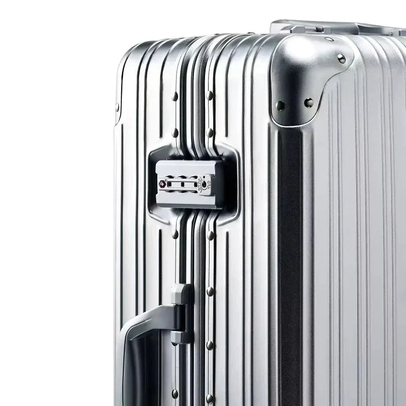 Luxe aluminium-magnesium zakenreiskoffer, duurzaam en stijlvol voor al uw reisbagage.
