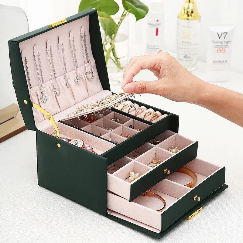 Witte sieradendoos cadeau voor vrouwen. 3 lades met fluwelen voering, PU-leer. Organiseer je luxe sieraden netjes.