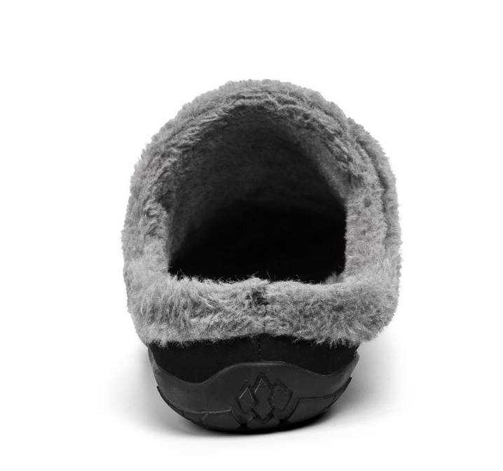 Grijze stijlvolle heren pantoffels LUXE. Warme, comfortabele binnenhuis schoenen met antislipzool.