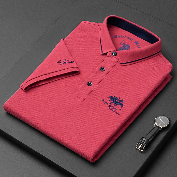 "Luxe heren poloshirt in diverse kleuren, katoenen stof, klassieke knoopsluiting, ideaal voor moderne, stijlvolle mannen."