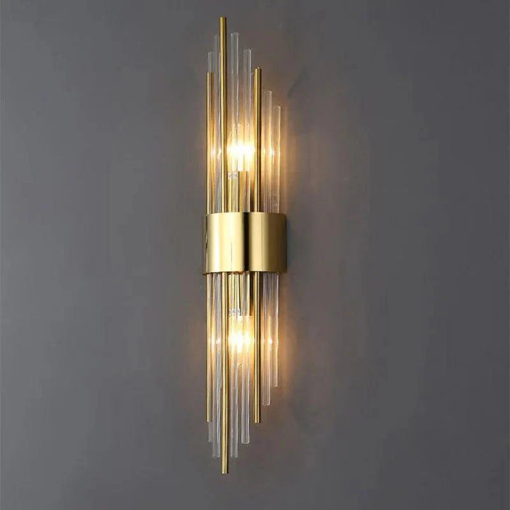Moderne design kristallen LED wandlamp Luméra, perfecte luxe sfeerverlichting voor elk interieur.