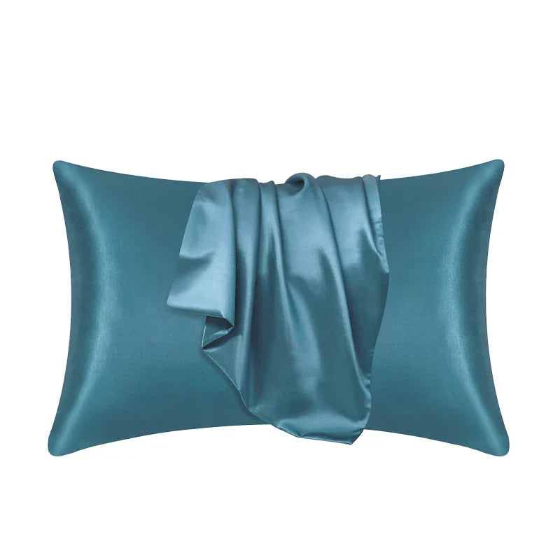 Premium zijden kussensloop, een luxe toevoeging aan je slaapkamer voor welzijn en schoonheid. Ideaal cadeau.