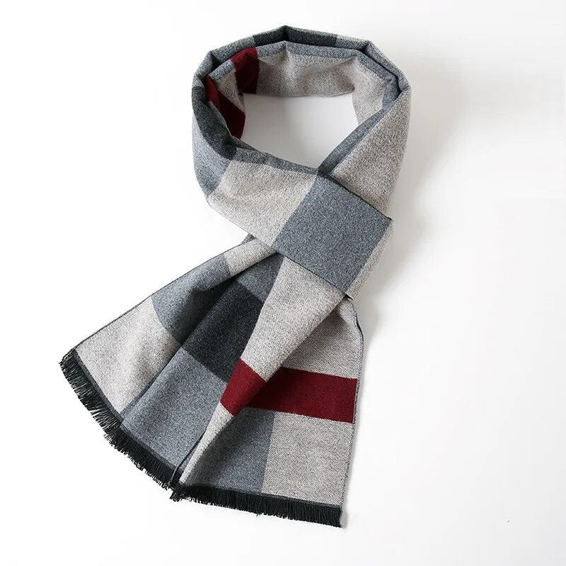 Zachte en luxe kasjmier sjaal met ruitpatroon, perfect voor een elegante winterlook.