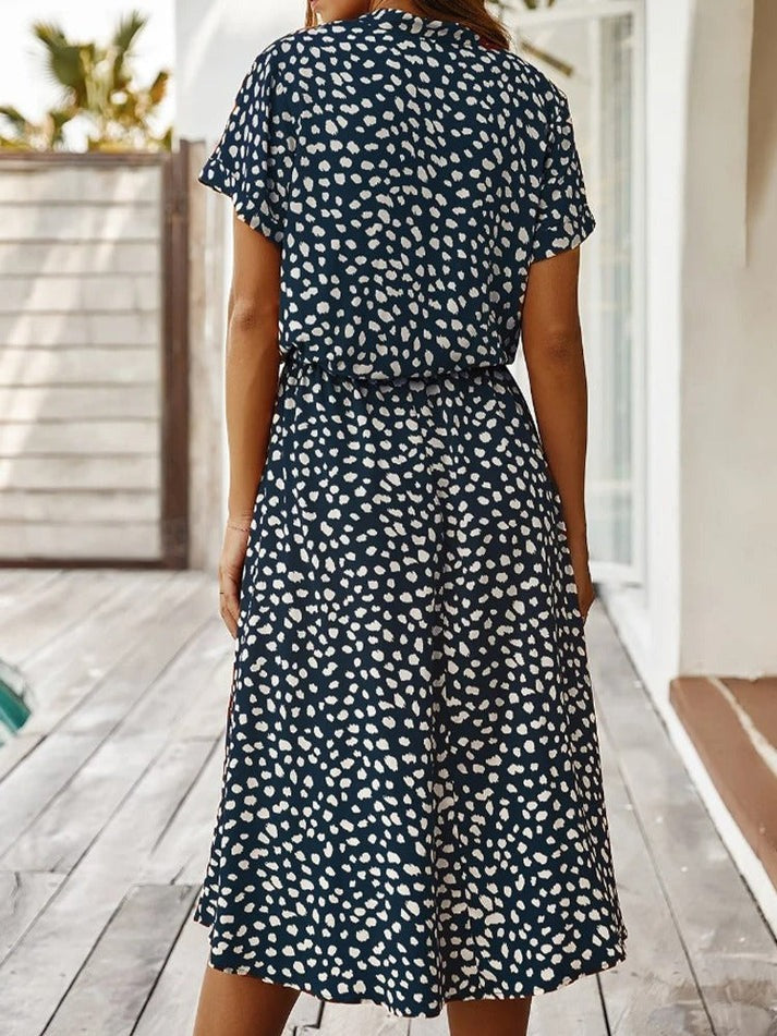 Volledige look van de elegante dames midi blousejurk met print