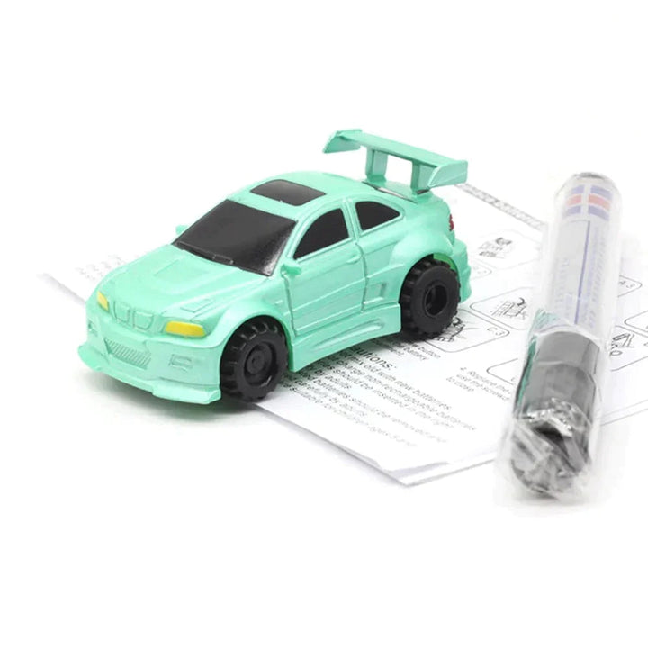 Klassieke locomotief speelgoedauto. Educatief lijnvolgend speelgoed, ideaal voor creatieve kinderfantasie.