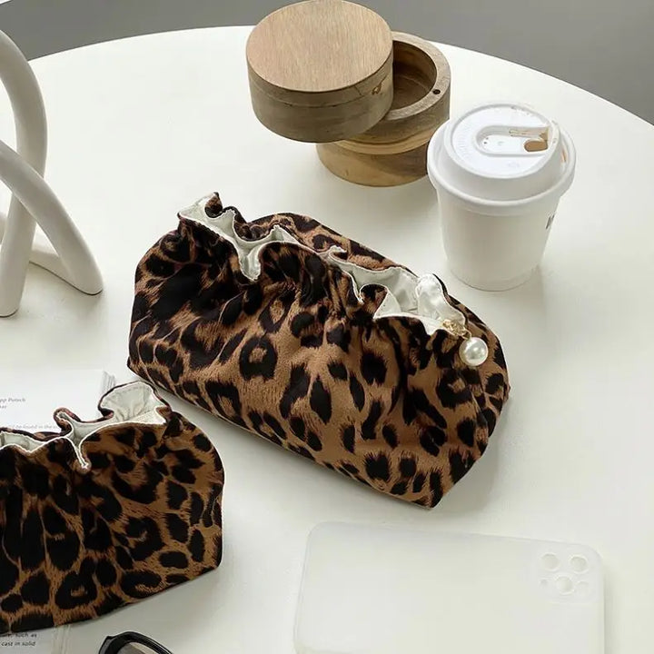 Stijlvolle Cosmetische Pouch met Ruches Detail