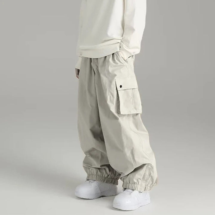 Warme zwarte baggy skibroek, ideaal voor wintersport, houdt dames en heren comfortabel in de sneeuw.