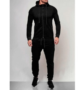 Zacht heren trainingspak met hoodie, gemaakt van comfortabele stof. Ideaal voor casual kleding en vrijetijd.