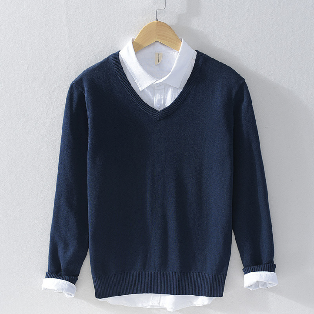 Stijlvolle gebreide V-hals trui voor heren, een must-have voor casual mannenmode in de herfst/winter.