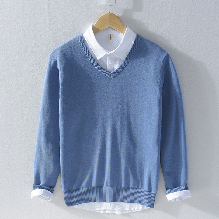 Veelzijdige polyester V-hals trui voor mannen, ideaal voor een smart-casual look met comfort.