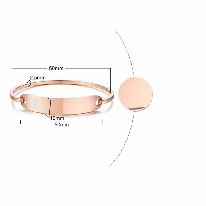 Duidelijke MedAlert ID armband, graveerbaar. Cruciale medische gegevens zichtbaar voor hulpverleners in nood.
