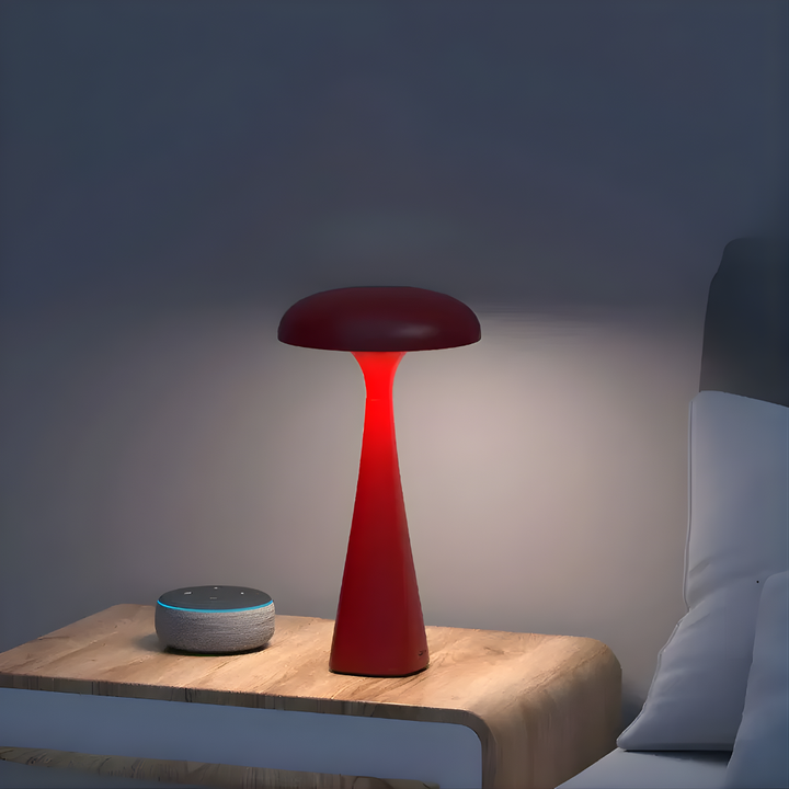 Moderne Medusa design tafellamp met zacht LED sfeerlicht. Ideale decoratie voor woonkamer of kantoor interieur.