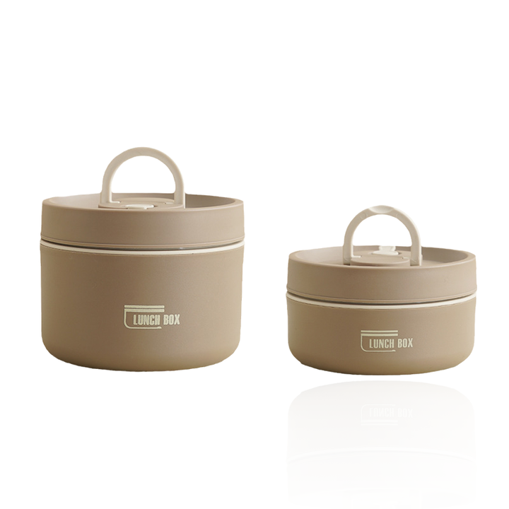 Praktische lunchbox, meerlagig en geïsoleerd, met aparte compartimenten voor een gevarieerde lunch.