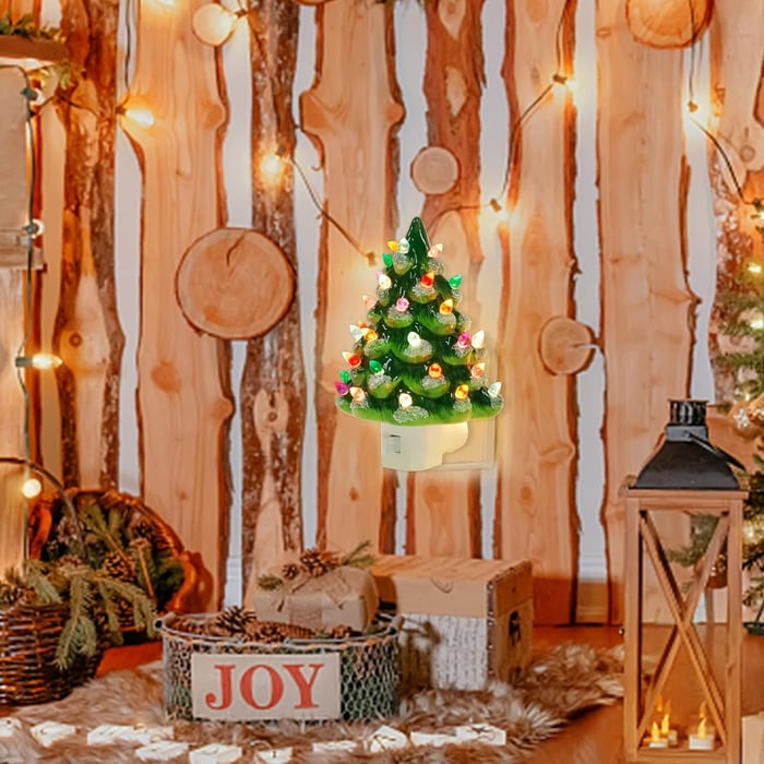 Decoratief LED kerstboom nachtlampje, perfect als sfeervolle kerstverlichting en uniek kerstcadeau.