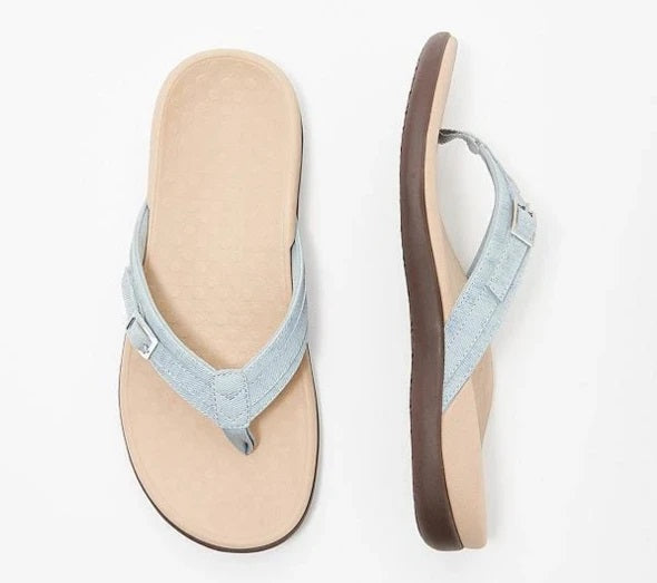 Comfortabele dames Mira teenslippers, orthopedisch, met zachte bandjes voor casual zomerse dagen.