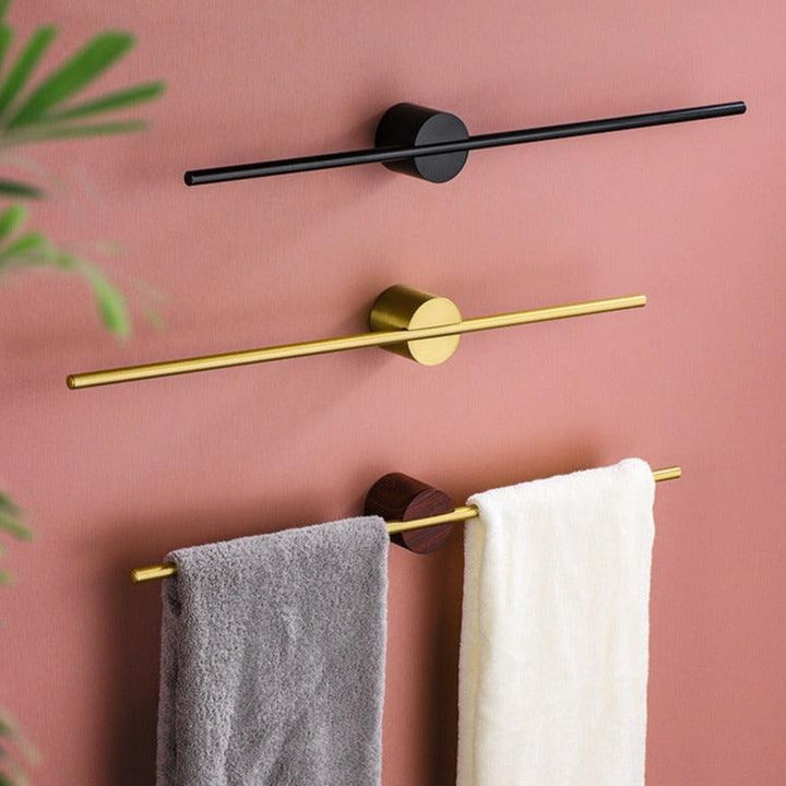Moderne handdoekhouder voor luxe badkamer, stijlvol en functioneel design.