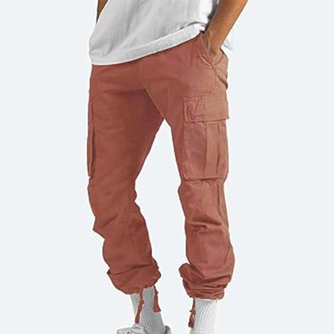 "Moderne heren cargo broek met cargozakken, comfortabele pasvorm, diverse kleuren, ideaal voor stijl en functionaliteit."
