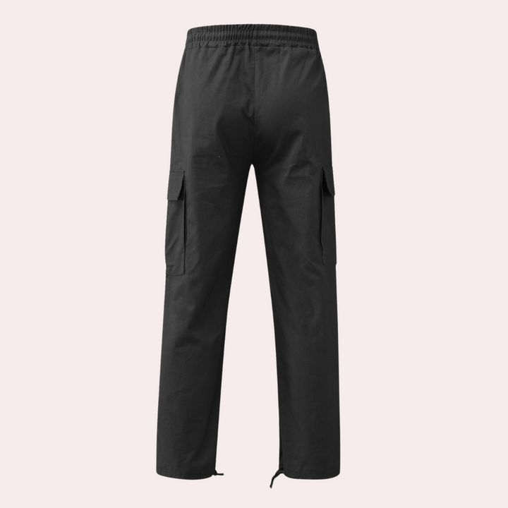 "Moderne heren cargo broek met cargozakken, comfortabele pasvorm, diverse kleuren, ideaal voor stijl en functionaliteit."