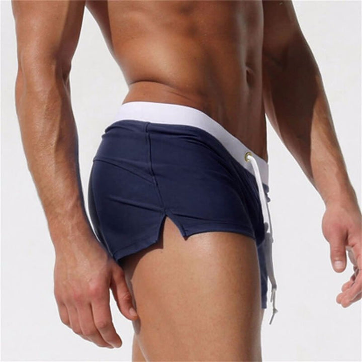 Stijlvolle heren zwemshort, ideaal voor zomerse warmte. Comfortabele waterkleding voor elke gelegenheid.