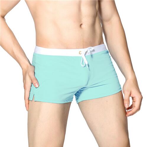 Trendy heren badkleding; deze zwemshort biedt comfort en een eigentijds design. Jouw zomerse must-have.