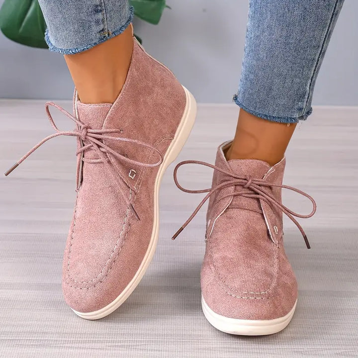Platte moderne leren dames schoenen Maxime, voor een tijdloze en comfortabele look.