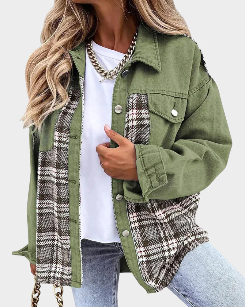 Modieus dames denimjack Amélie, perfect voor dagelijks casual of chic gebruik. Comfortabel en veelzijdig.