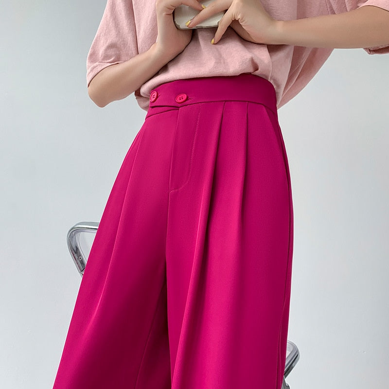 Trendy damesbroek met wijde pijpen en hoge taille, een modieus item voor een moderne en comfortabele stijl.