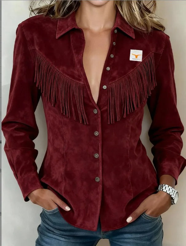 Stijlvolle bordeauxrode damesblouse met franjes en lange mouwen, ideaal voor een trendy western outfit.