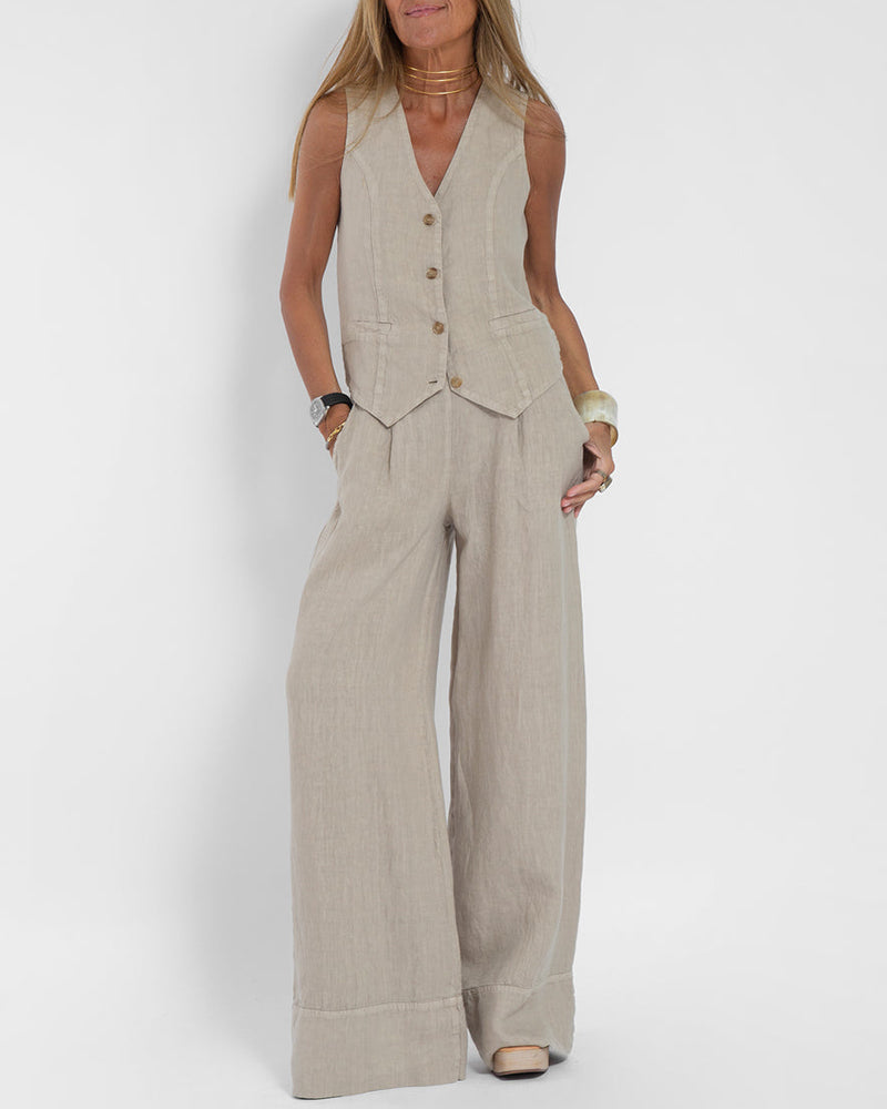 Tweedelige Esmee dames zomerset: een comfortabele top en matchende shorts voor een trendy zomerlook.