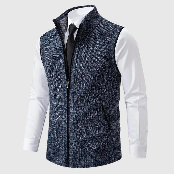 Modern heren sweater vest met rits, geschikt voor een casual of elegante look. Essentieel item voor de herengarderobe.