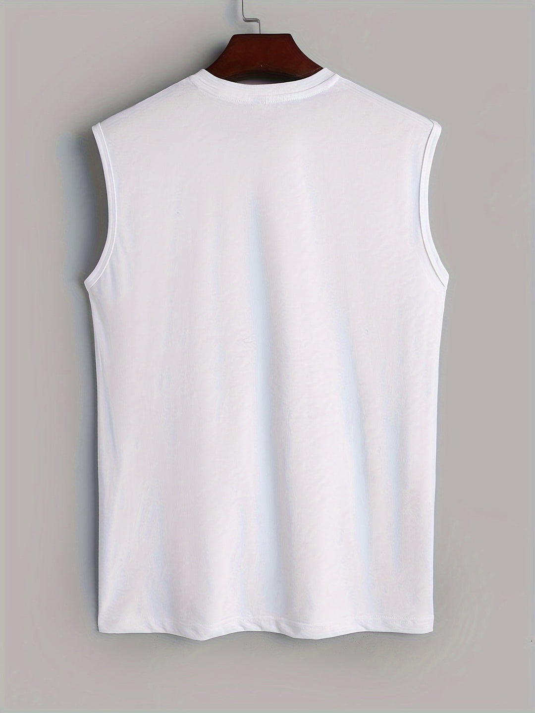 Heren mouwloos shirt met levendige vogelprint, perfect als comfortabele zomer top. Casual herenkleding met ronde hals.