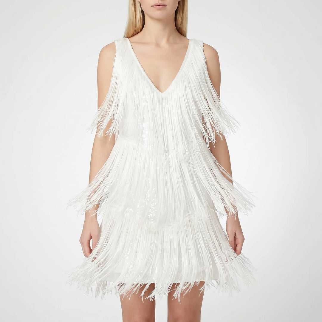 Glinsterende feestjurk voor dames met fringe details; ideaal als cocktailjurk of avondjurk voor uitgaan.