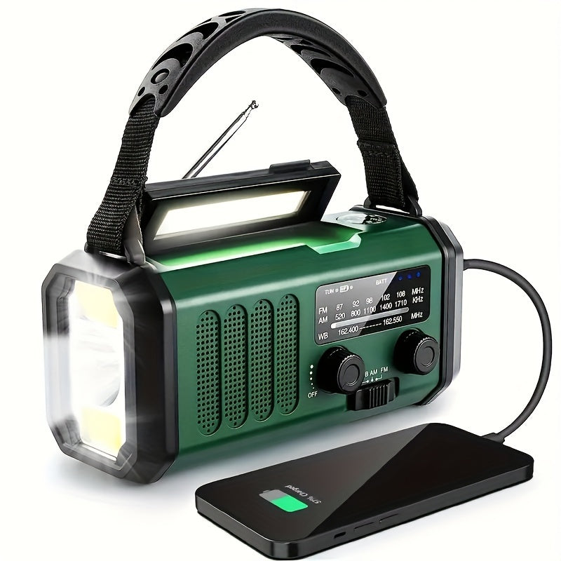 Multifunctionele Noodradio SurvivorPower: compacte AM/FM/NOAA radio met zaklamp, powerbank en handcrank voor noodsituaties.