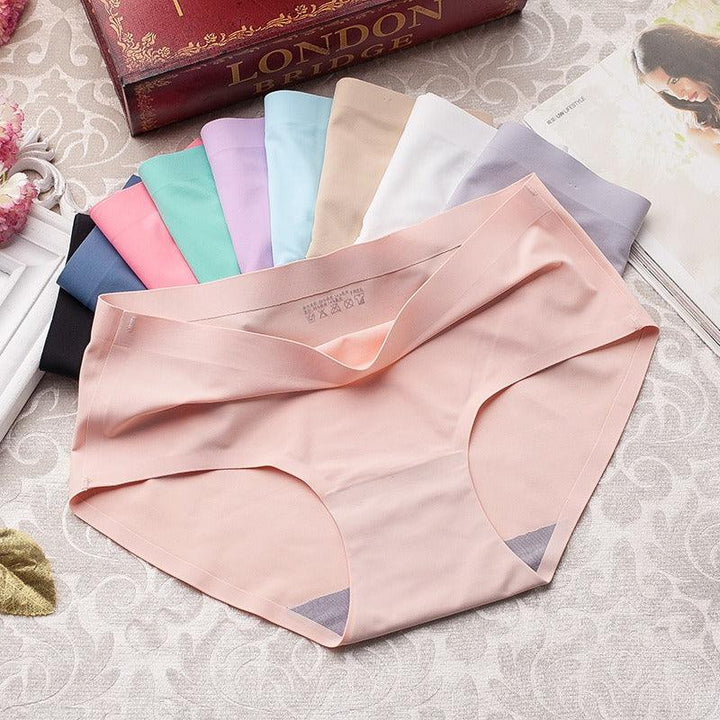 Luxe set van 5 meerkleurige naadloze slips (nylon/spandex) voor ultiem draagcomfort.