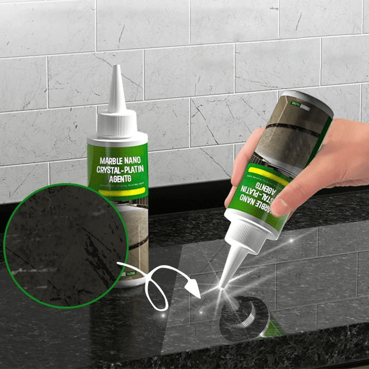 NanoShine Steencoating fles op een modern aanrecht met schitterende afwerking