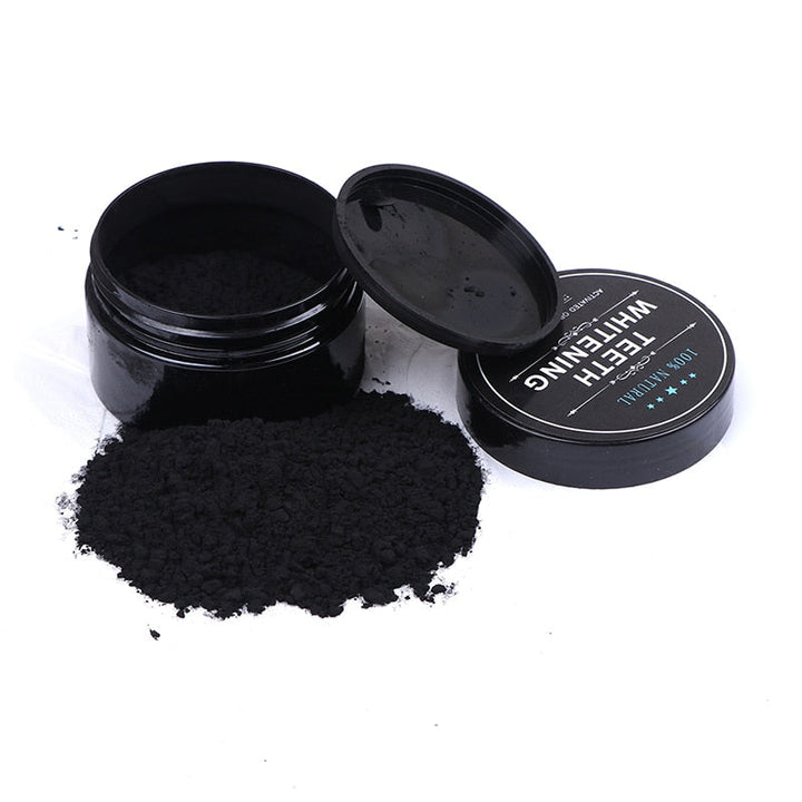 Natuurlijke PowerPowder™ tandbleekpoeder met actieve kool voor wittere tanden en een stralende glimlach.