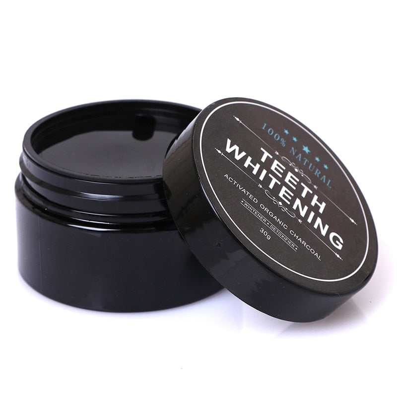 Charcoal tandbleekpoeder van PowerPowder™ verwijdert vlekken voor een stralend wit gebit en frisse mondverzorging.