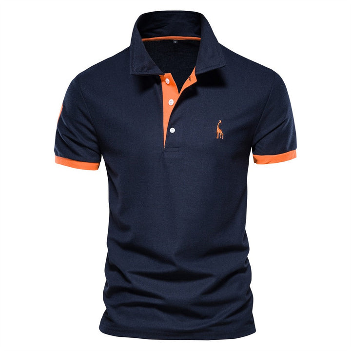 Stijlvolle herenpolo met korte mouwen voor een smart-casual look. Comfortabel poloshirt uit de zomercollectie herenmode.