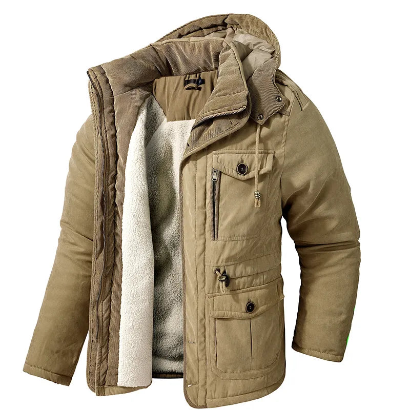 Winddichte & waterafstotende herenjas, deze warme hip-length parka is robuust en stijlvol.