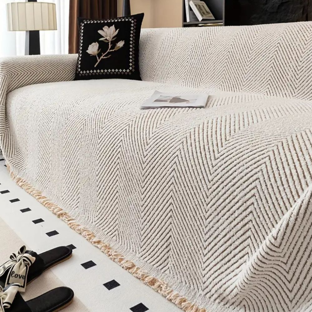 Stijlvolle haringbone bankhoes voor bankbescherming. Omkeerbaar design met zachte textuur, perfect voor uw woonkamer.