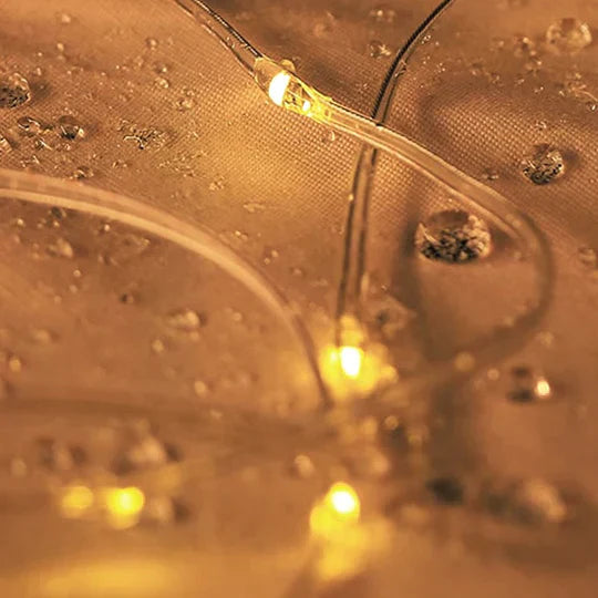 Kampeerlamp LED waterdicht en oplaadbaar, compact oprolbaar voor onderweg.