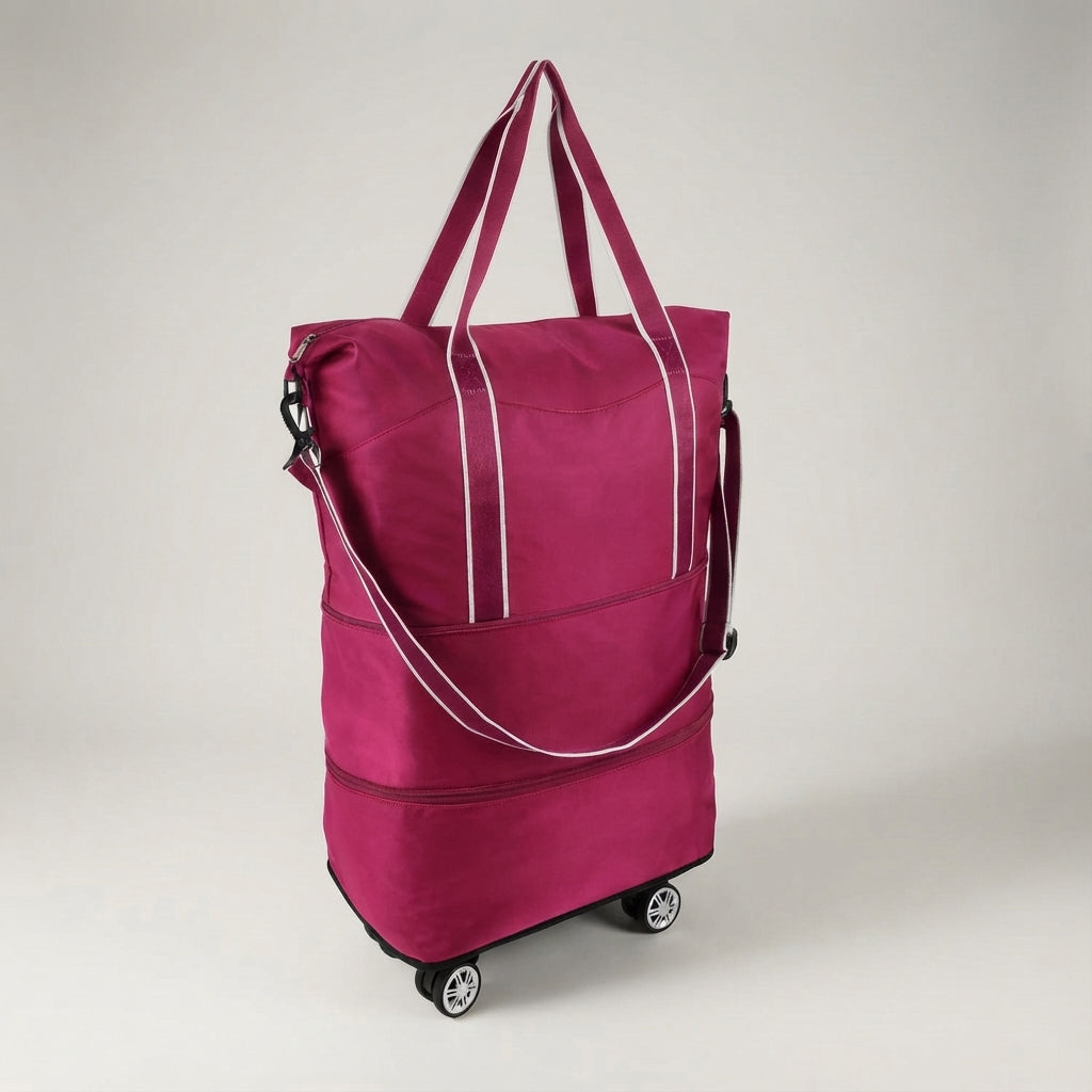 Compact opgevouwen rolduffel reistas met wielen; neemt minimale ruimte in bij opslag thuis.