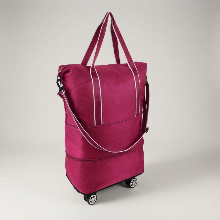 Compact opgevouwen rolduffel reistas met wielen; neemt minimale ruimte in bij opslag thuis.