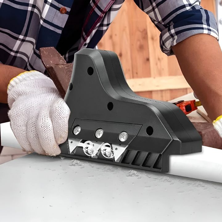 Oranje BevelPro precisie afschuiner gereedschap voor strakke randen in hout & gipsplaat.