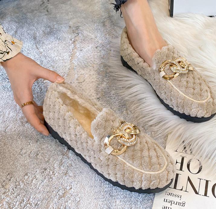 Trendy grijze dames loafers geschikt voor zowel binnen als buiten