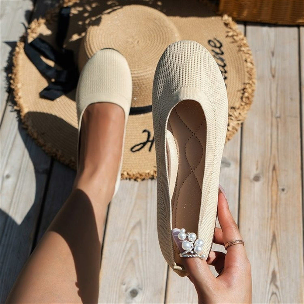 Elegante zwarte dames ballerina's met orthopedische steun, perfect als casual lente- of zomerschoenen.